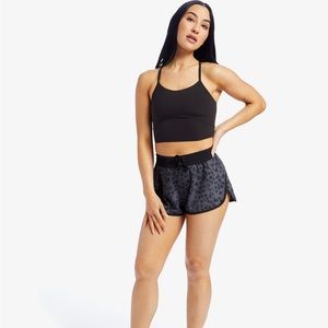 NWT - Stori challenge 2 1/2" short in hazy spot slate onyx